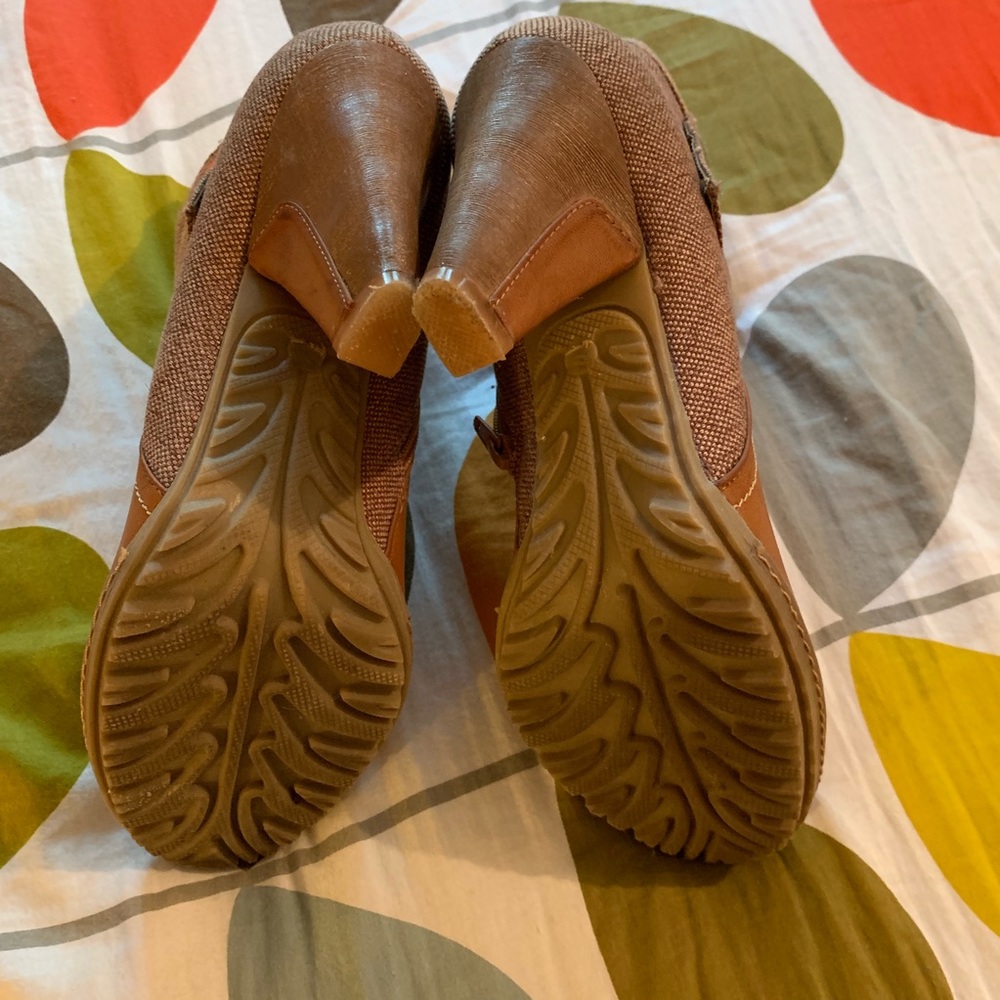 Tan boots - Picture 5 of 5